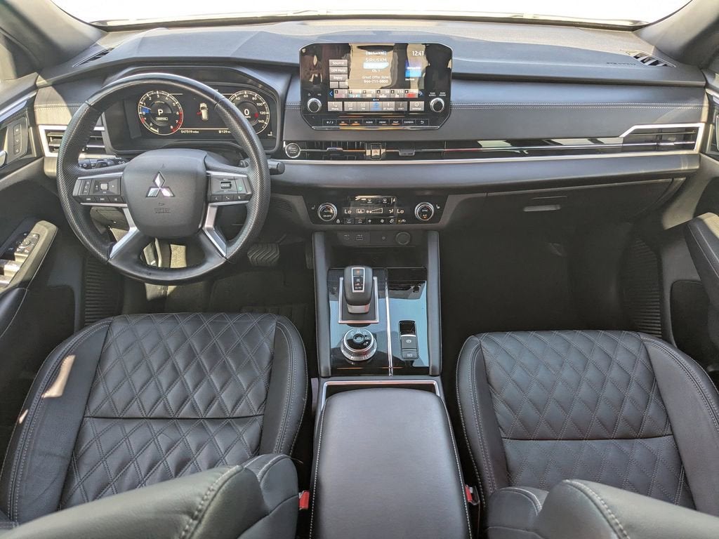 2023 Mitsubishi Outlander SEL