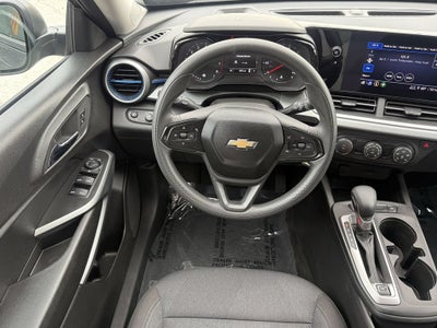 2025 Chevrolet Trax LS
