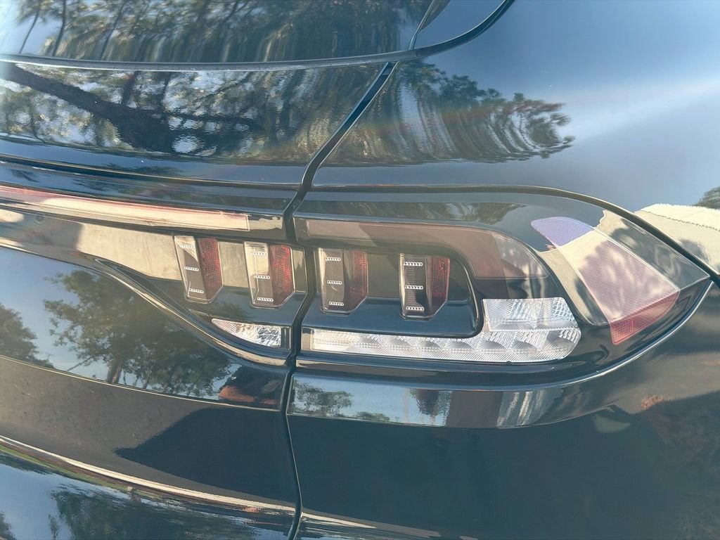2024 VINFAST VF 8 Plus