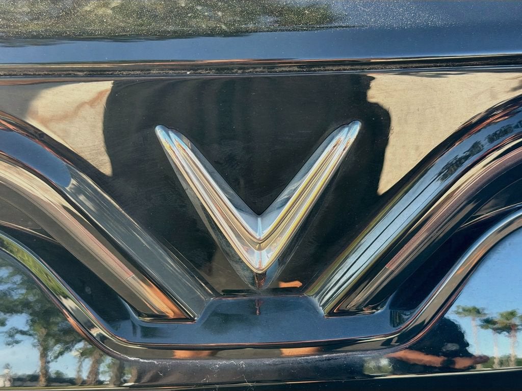 2024 VINFAST VF 8 Plus
