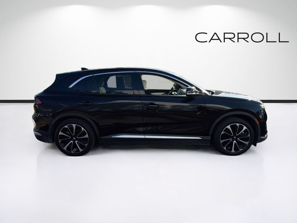 2024 VINFAST VF 8 Plus