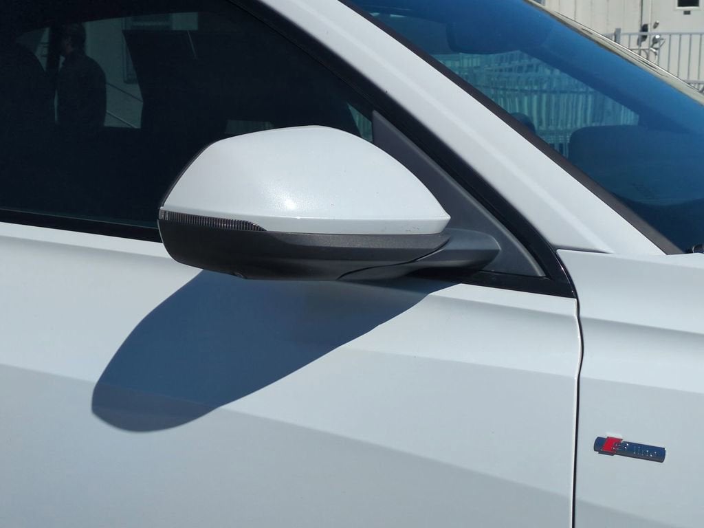 2021 Audi Q8 Premium Plus