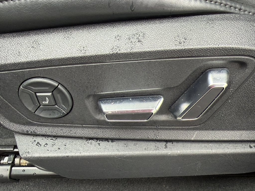 2019 Audi e-tron Prestige