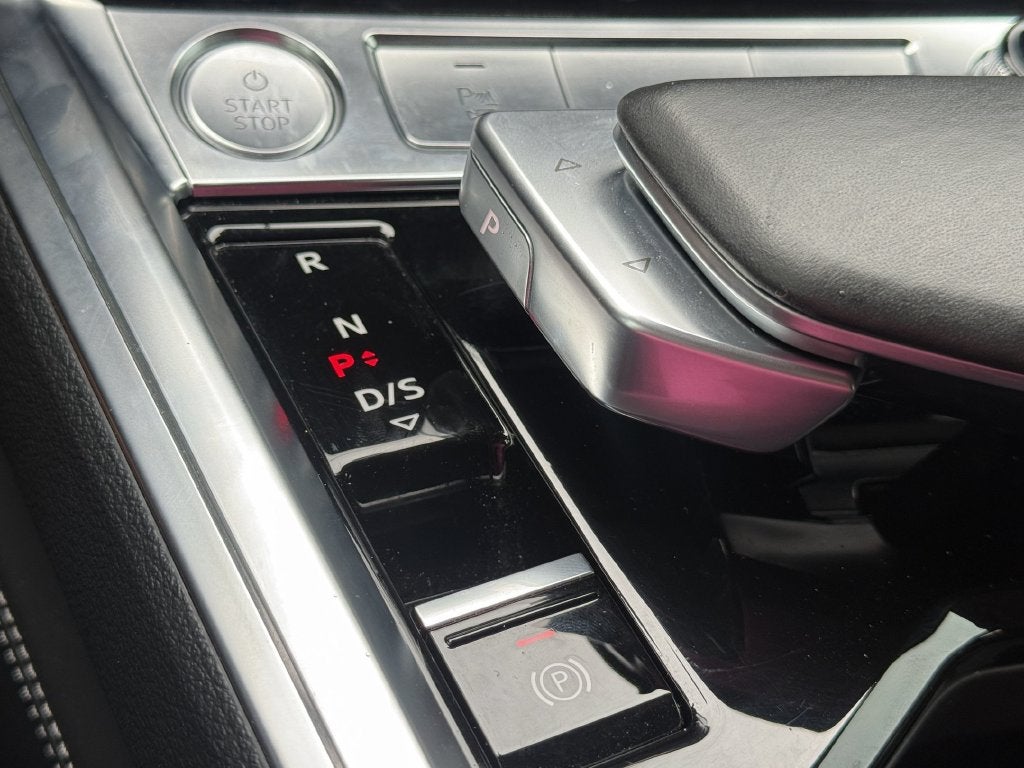 2019 Audi e-tron Prestige