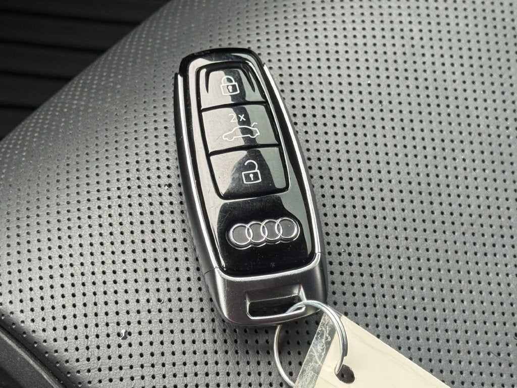 2019 Audi e-tron Prestige