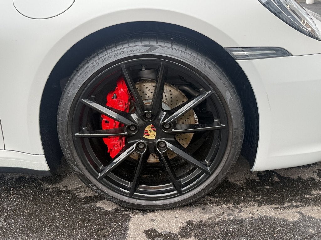2021 Porsche 911 Carrera