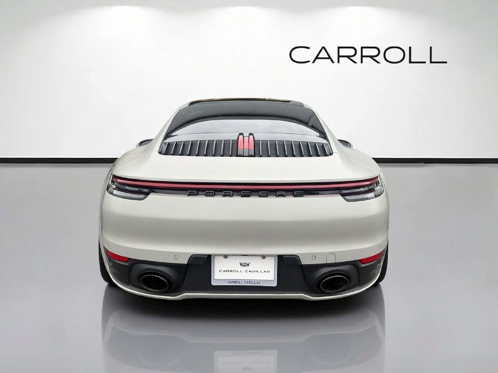 2021 Porsche 911 Carrera
