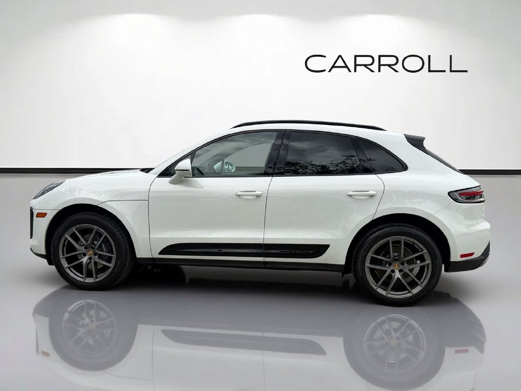 2026 Porsche Macan Base