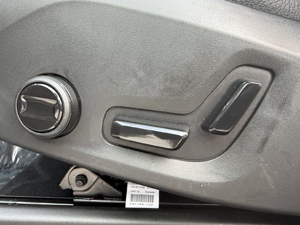 2024 Volvo XC90 Recharge Plug-In Hyb Plus Bright Theme