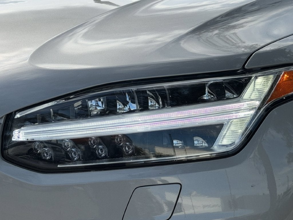 2024 Volvo XC90 Recharge Plug-In Hyb Plus Bright Theme
