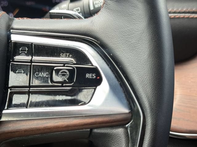 2025 Jeep Grand Cherokee Summit
