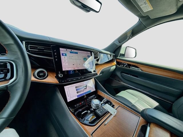 2022 Jeep Grand Wagoneer Series II 4x4