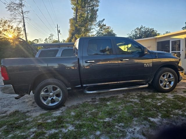 2017 RAM 1500 Big Horn Crew Cab 4x4 5'7" Box