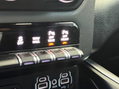 2019 RAM 1500 Big Horn/Lone Star Crew Cab 4x4 5'7" Box