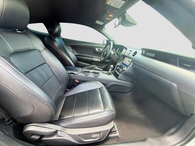 2021 Ford Mustang EcoBoost