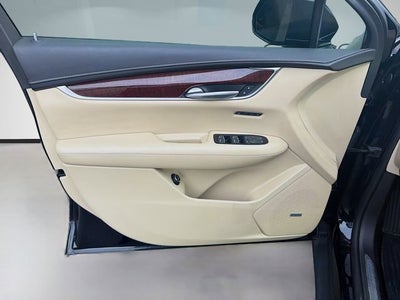 2017 Cadillac XT5 Luxury FWD