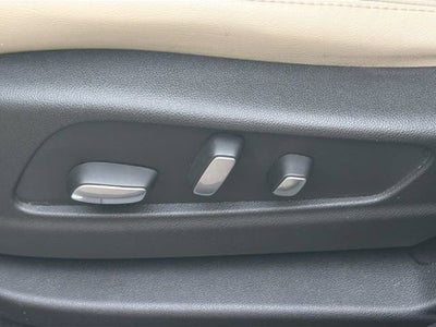 2017 Cadillac XT5 Luxury FWD