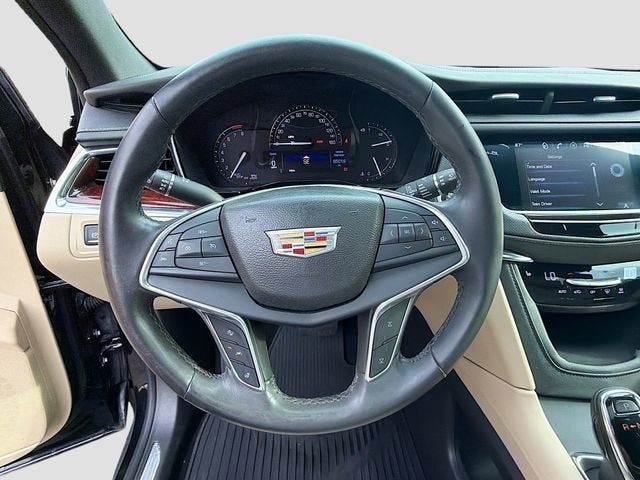 2017 Cadillac XT5 Luxury FWD