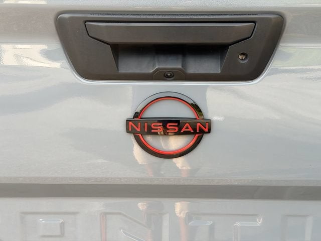 2022 Nissan Frontier Crew Cab PRO-4X 4x4