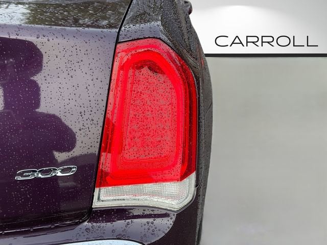 2021 Chrysler 300 Touring L