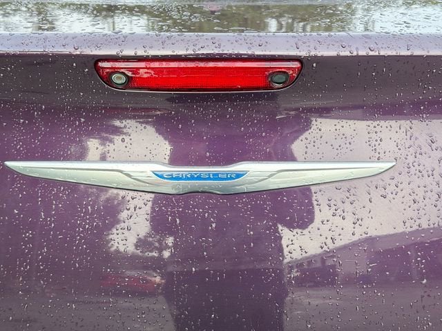 2021 Chrysler 300 Touring L