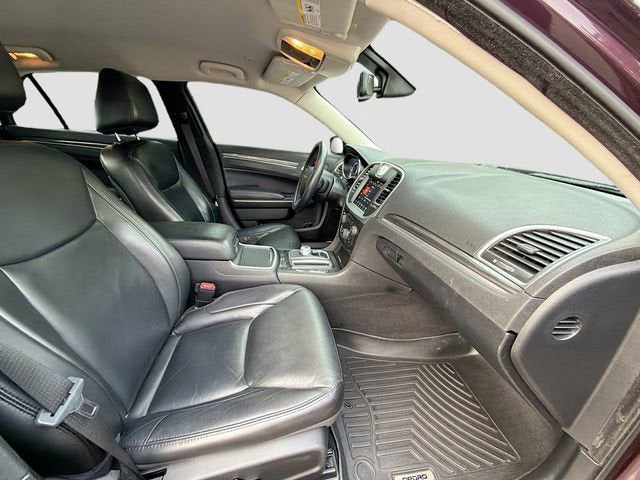 2021 Chrysler 300 Touring L