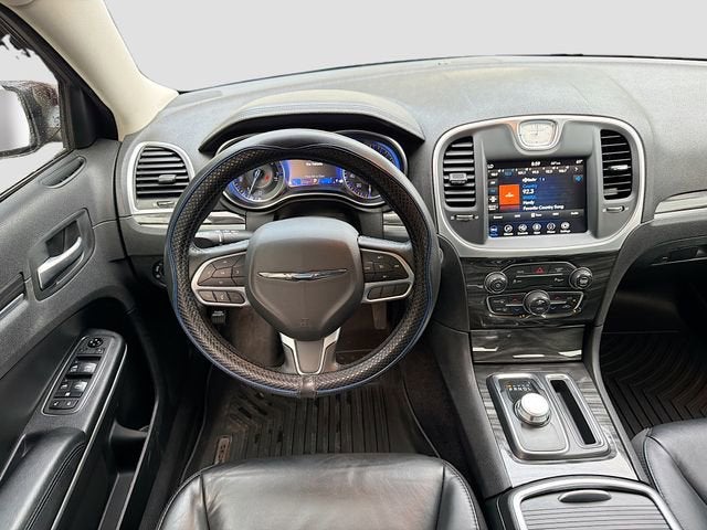 2021 Chrysler 300 Touring L