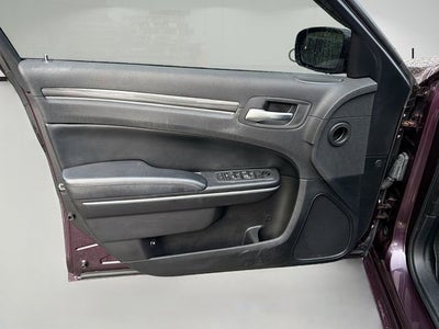 2021 Chrysler 300 Touring L