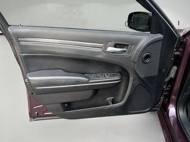 2021 Chrysler 300 Touring L