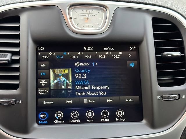 2021 Chrysler 300 Touring L