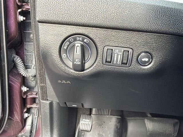 2021 Chrysler 300 Touring L