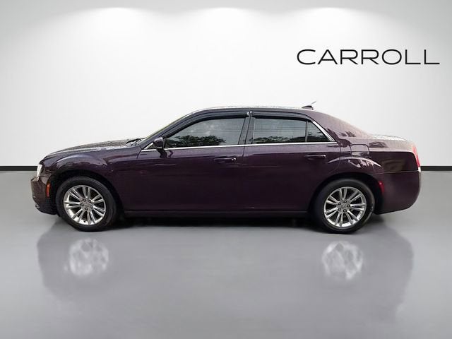 2021 Chrysler 300 Touring L