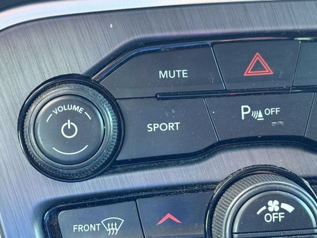 2018 Dodge Challenger SXT Plus
