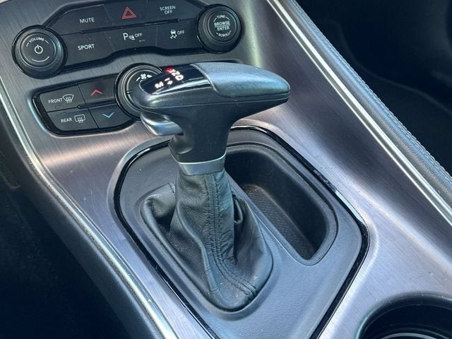 2018 Dodge Challenger SXT Plus