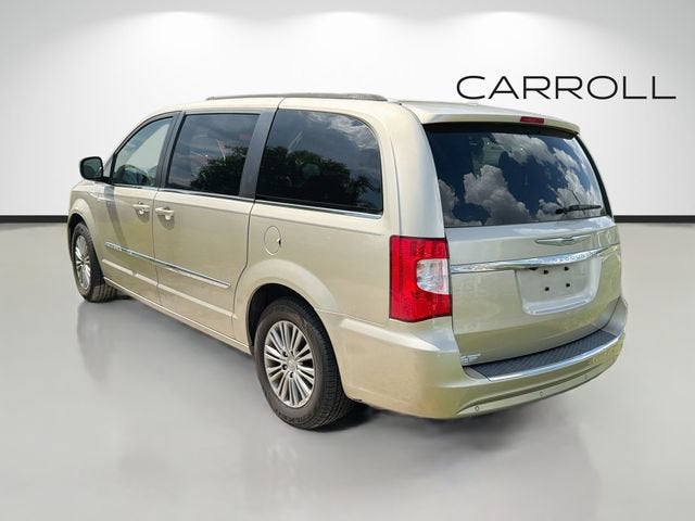 2014 Chrysler Town & Country Touring-L