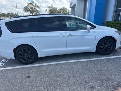 2018 Chrysler Pacifica Touring Plus