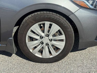 2022 Nissan Sentra S Xtronic CVT