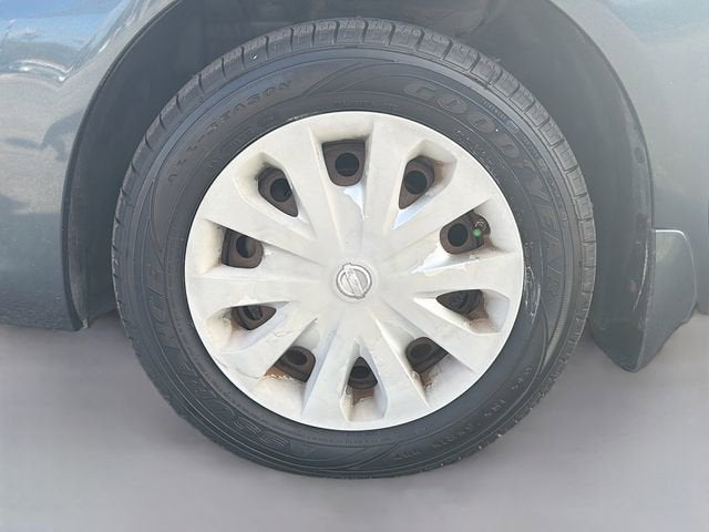 2015 Nissan Versa SV