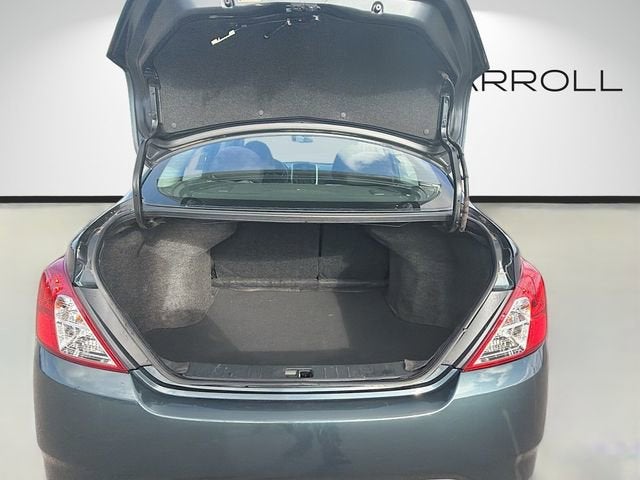 2015 Nissan Versa SV