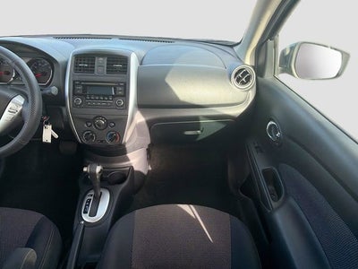 2015 Nissan Versa SV