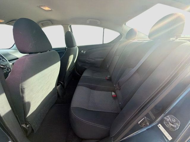 2015 Nissan Versa SV