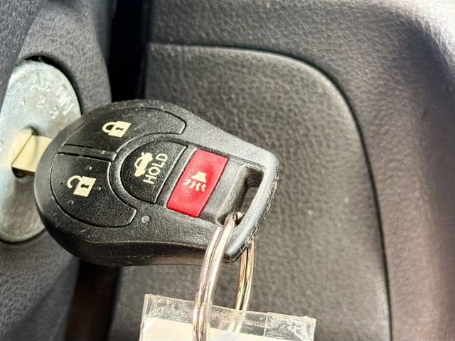 2015 Nissan Versa SV