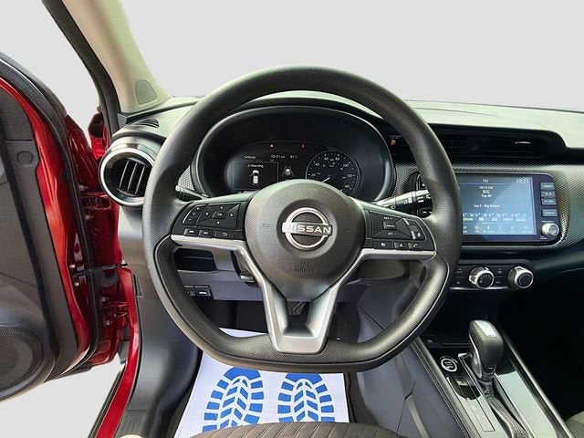 2023 Nissan Kicks SV Xtronic CVT
