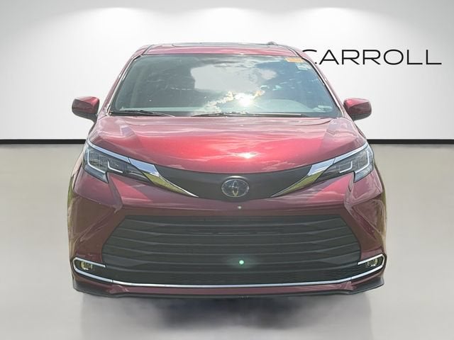 2022 Toyota Sienna XLE