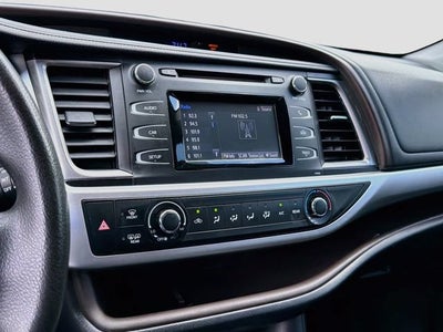 2019 Toyota Highlander LE