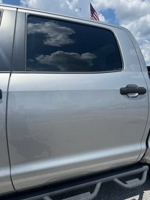 2017 Toyota Tundra SR5 5.7L V8