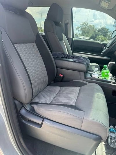 2017 Toyota Tundra SR5 5.7L V8