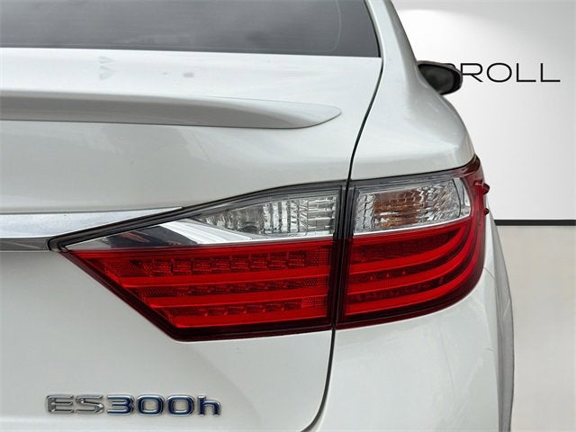 2015 Lexus ES 300h Hybrid