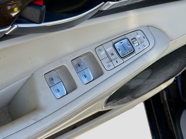 2017 Genesis G90 5.0L Ultimate