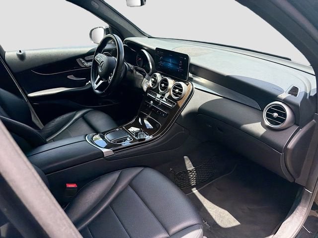2020 Mercedes-Benz GLC 300 GLC 300